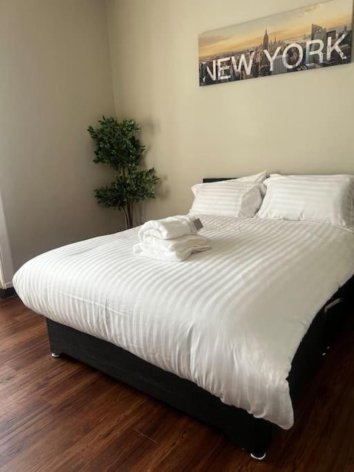 One Bedroom Apartment In Gorgie With New Central Heating System Единбург Екстериор снимка