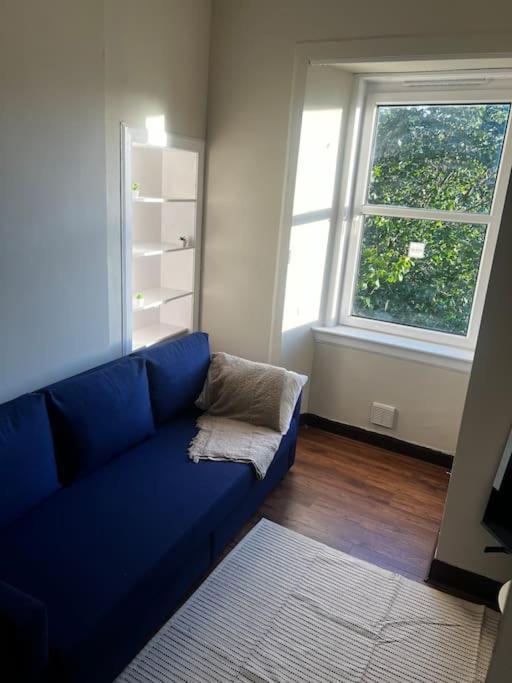 One Bedroom Apartment In Gorgie With New Central Heating System Единбург Екстериор снимка